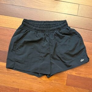 ALO Yoga Women's Alumni Shorts